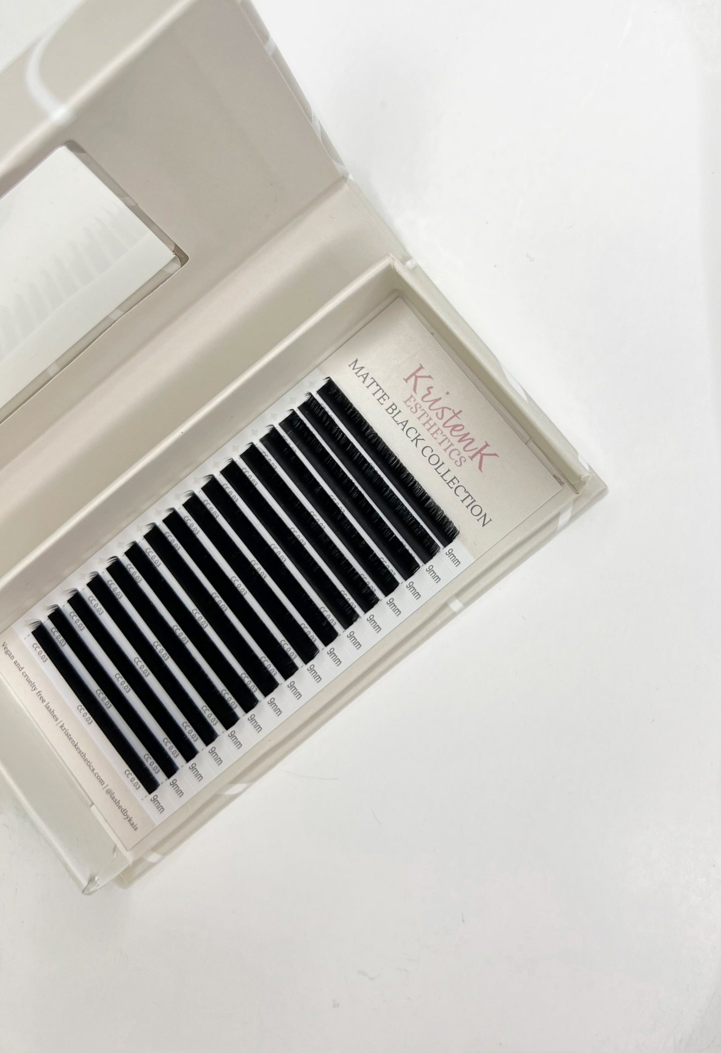 0.05 Matte Black - Lash Trays